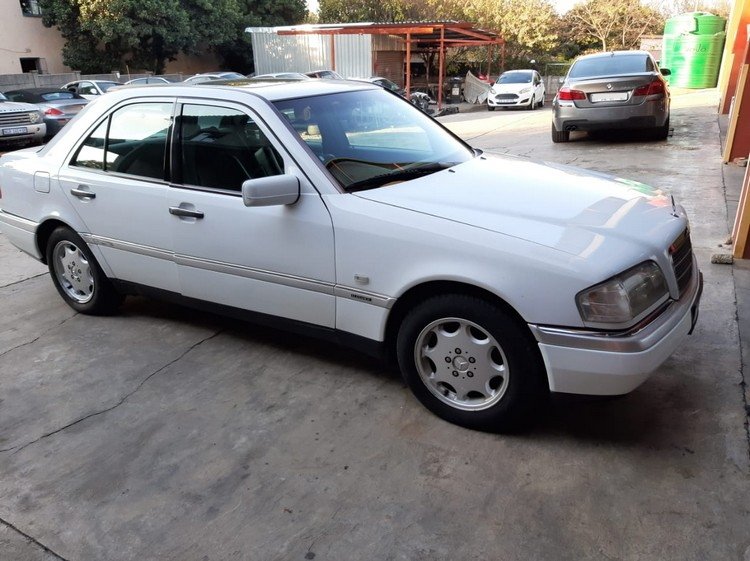 Mercedes-Benz C280
