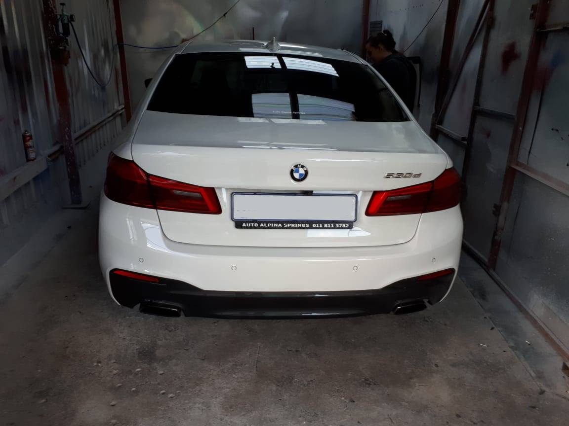 BMW 530d Dent & Scratch Repairs