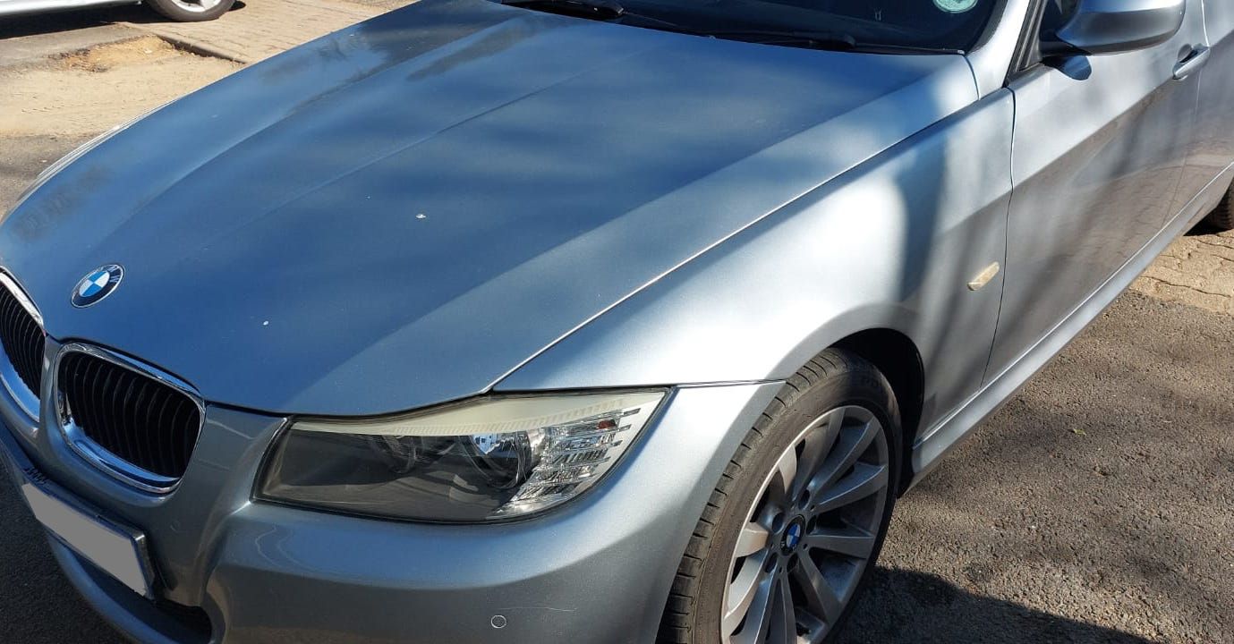 BMW 320i E90 2011